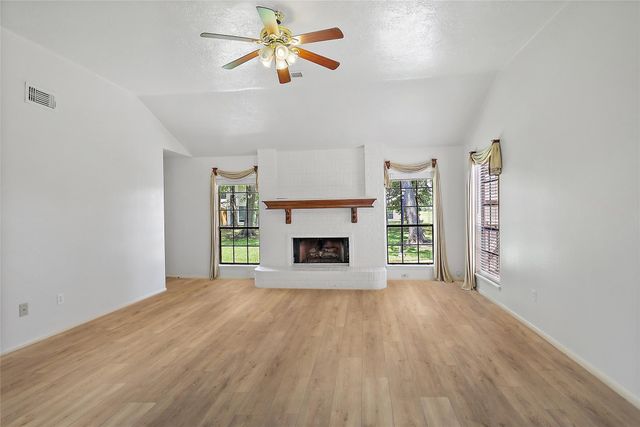 4809 Forest Court, Baytown, TX 77521
