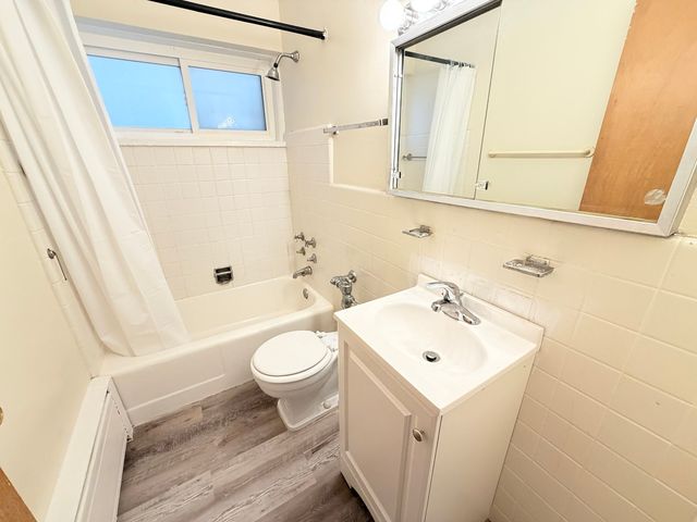 1400 chicago Avenue 408, Evanston, IL 60201