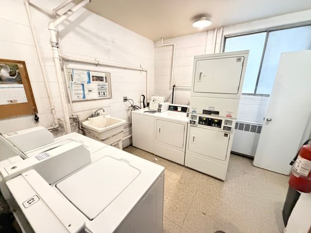 1400 chicago Avenue 408, Evanston, IL 60201