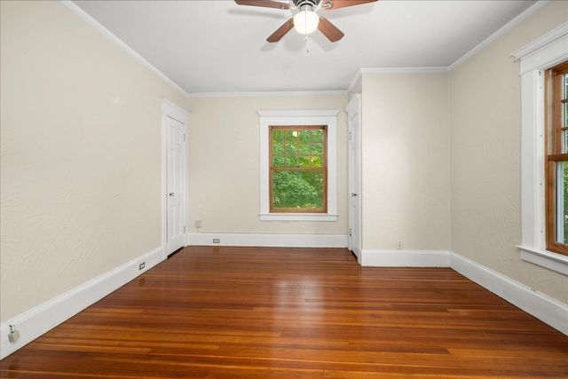 1140 Northampton St, Holyoke, MA 01040