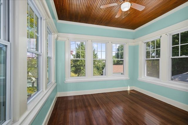 1140 Northampton St, Holyoke, MA 01040