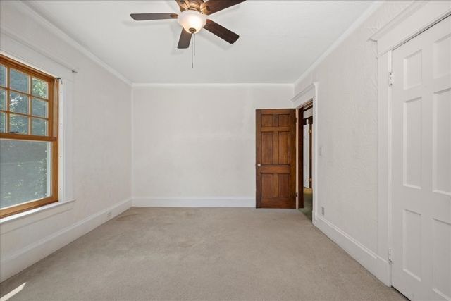 1140 Northampton St, Holyoke, MA 01040