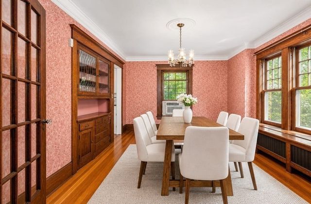 1140 Northampton St, Holyoke, MA 01040