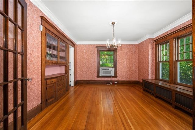 1140 Northampton St, Holyoke, MA 01040