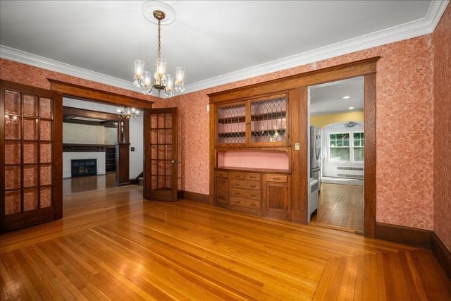 1140 Northampton St, Holyoke, MA 01040