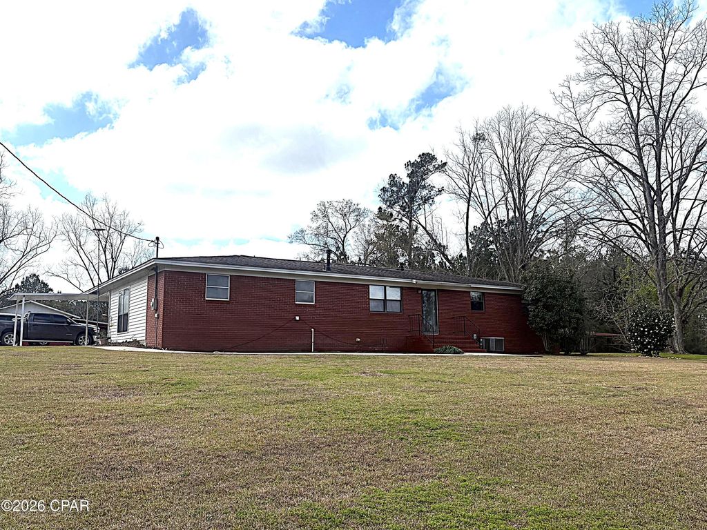 3395 Ontario Road, Marianna, FL 32448