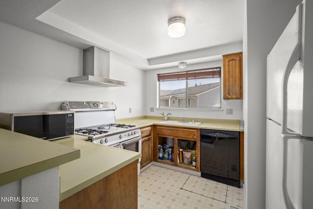 881 Amador Circle, Carson City, NV 89705