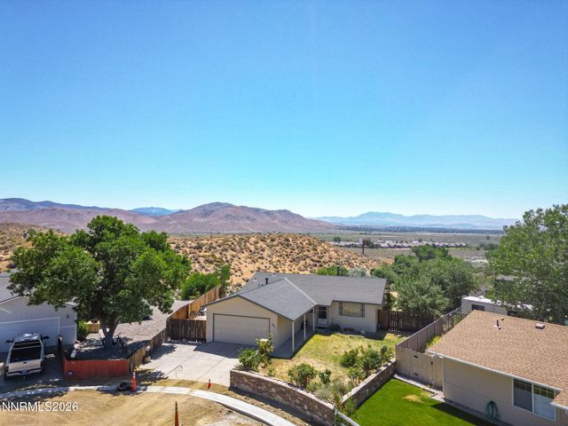 881 Amador Circle, Carson City, NV 89705