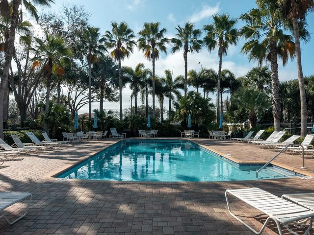 7919 LIMESTONE LANE 13-204, Sarasota, FL 34233