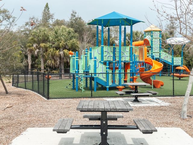 7919 LIMESTONE LANE 13-204, Sarasota, FL 34233