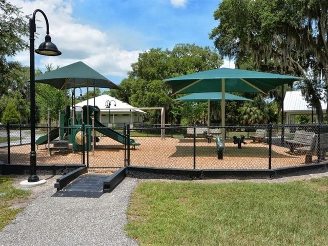 7919 LIMESTONE LANE 13-204, Sarasota, FL 34233