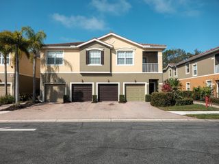 7919 LIMESTONE LANE 13-204, Sarasota, FL 34233
