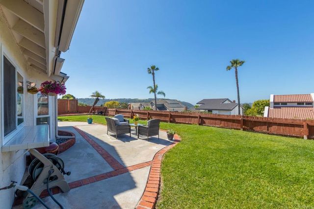 2124 Pintoresco Court, Carlsbad, CA 92009