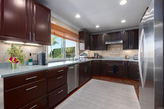 2124 Pintoresco Court, Carlsbad, CA 92009