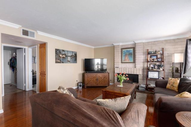 2124 Pintoresco Court, Carlsbad, CA 92009