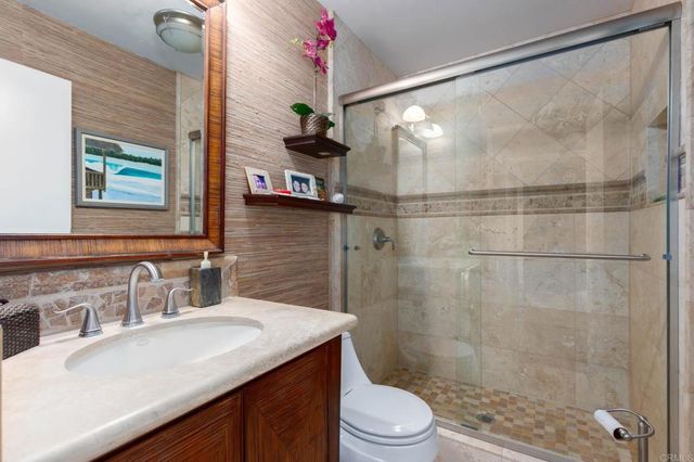 2124 Pintoresco Court, Carlsbad, CA 92009