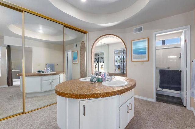 2124 Pintoresco Court, Carlsbad, CA 92009