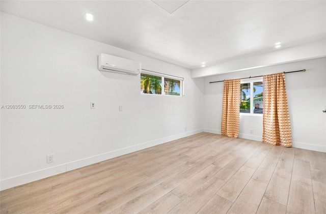 807 SE 9th Terrace, Deerfield Beach, FL 33441