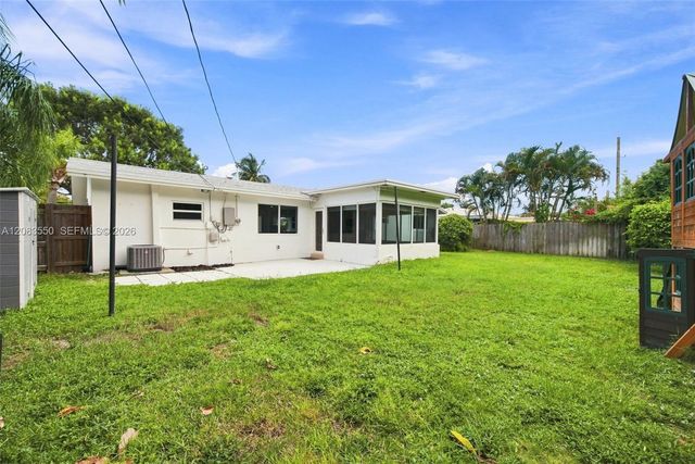 807 SE 9th Terrace, Deerfield Beach, FL 33441