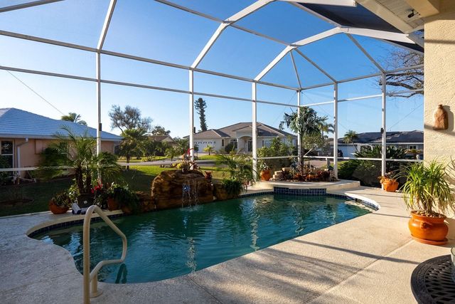 25 WINDSOR DRIVE, Englewood, FL 34223