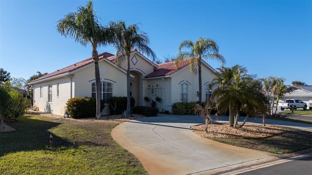 Image 57 of property listing at 25 WINDSOR DRIVE, Englewood, FL 34223