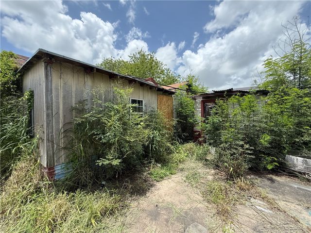 4618 Barrera Dr, Corpus Christi, TX 78416