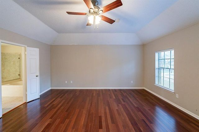 75 Breezy Point Place, The Woodlands, TX 77381