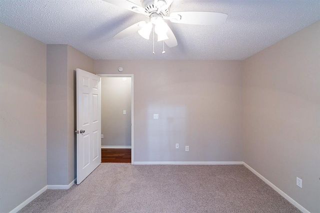 75 Breezy Point Place, The Woodlands, TX 77381