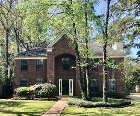 75 Breezy Point Place, The Woodlands, TX 77381