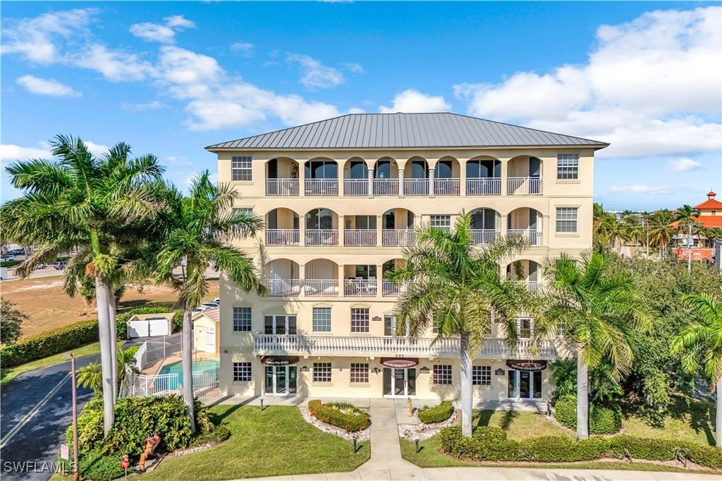 886 Park AVE 301, Marco Island, FL 34145