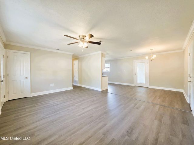 16301 Trenton Drive, Biloxi, MS 39532