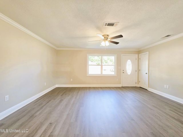 16301 Trenton Drive, Biloxi, MS 39532