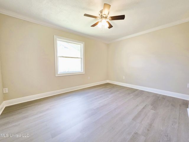 16301 Trenton Drive, Biloxi, MS 39532