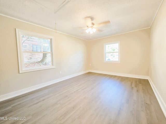 16301 Trenton Drive, Biloxi, MS 39532