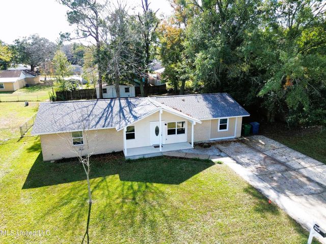 16301 Trenton Drive, Biloxi, MS 39532