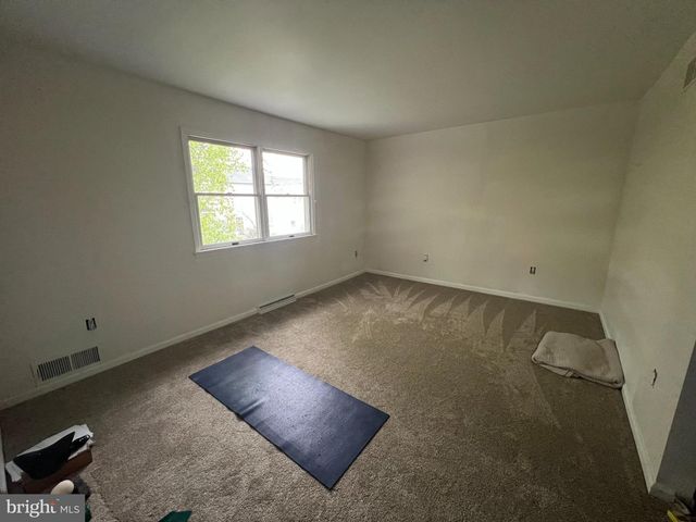 1776 ACORN DR, Reading, PA 19608
