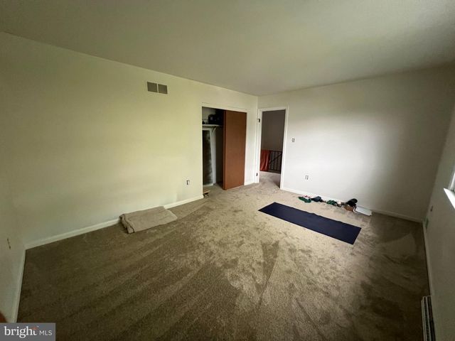 1776 ACORN DR, Reading, PA 19608