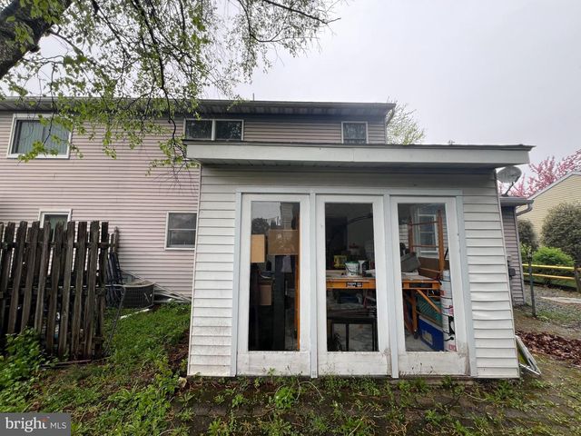 1776 ACORN DR, Reading, PA 19608