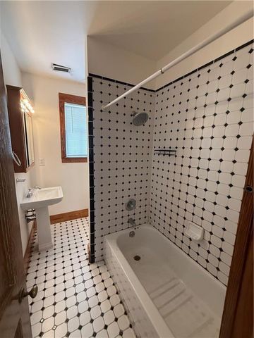 459 Dauphin Street D, Mobile, AL 36602