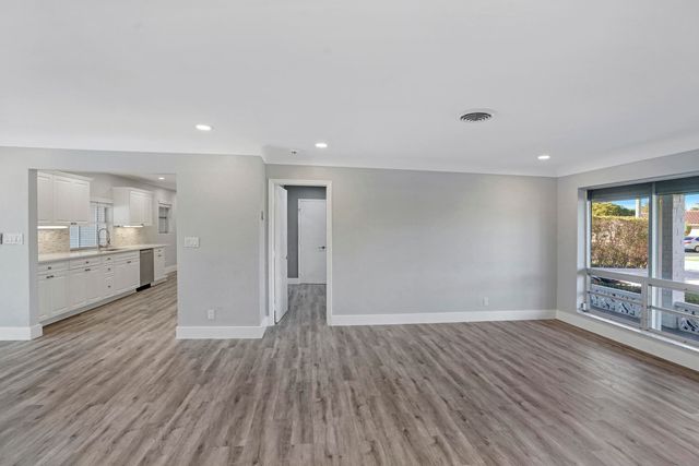 216 NE 31st Street, Boca Raton, FL 33431