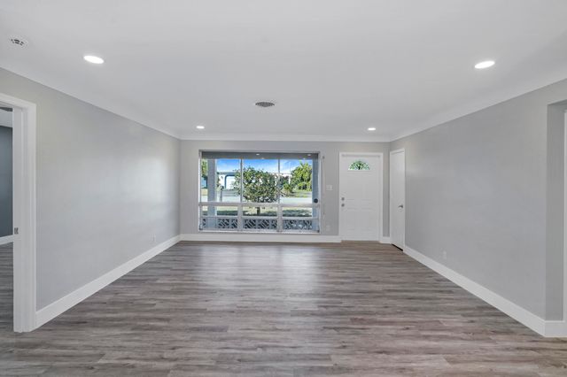 216 NE 31st Street, Boca Raton, FL 33431