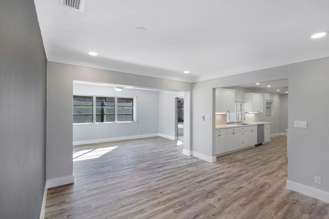 216 NE 31st Street, Boca Raton, FL 33431