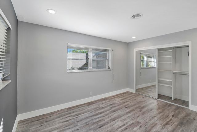 216 NE 31st Street, Boca Raton, FL 33431