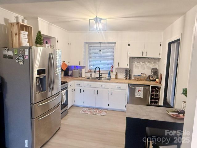 527 Katherine Avenue, Kings Mountain, NC 28086