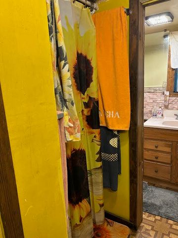 4036 Flower Street, Shasta Lake, CA 96019