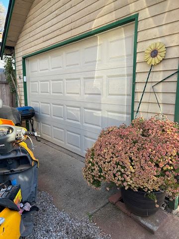 4036 Flower Street, Shasta Lake, CA 96019