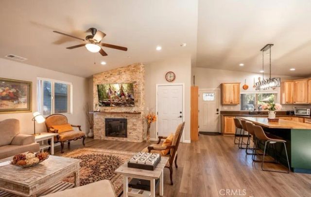 905 W Aeroplane Boulevard, Big Bear City, CA 92314