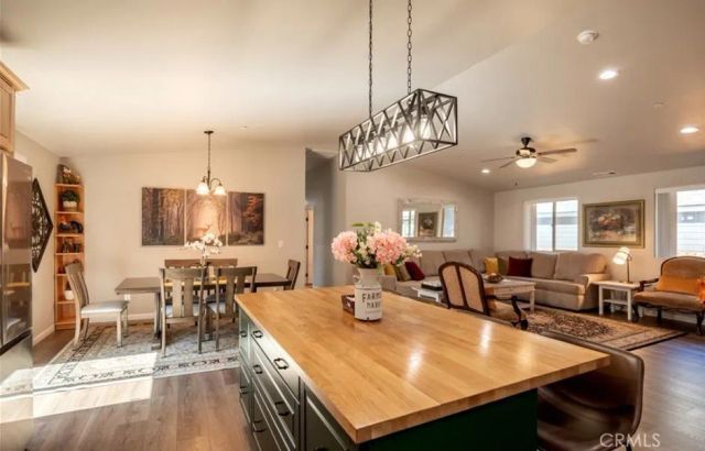 905 W Aeroplane Boulevard, Big Bear City, CA 92314