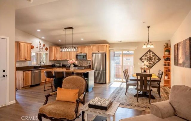 905 W Aeroplane Boulevard, Big Bear City, CA 92314