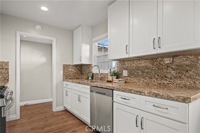 5082 Edinger Avenue, Huntington Beach, CA 92649